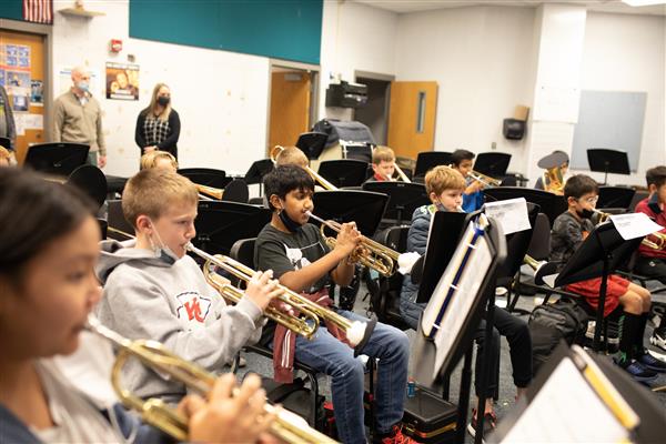Prairie Star Middle School band students practicing 